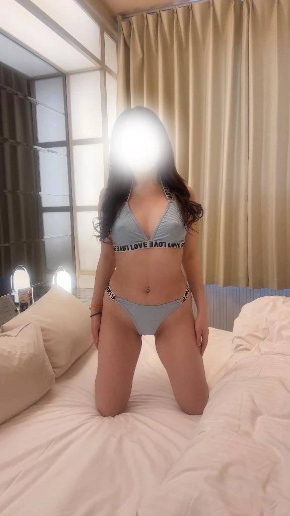 レナ【受け身で誘う美貌の女神】