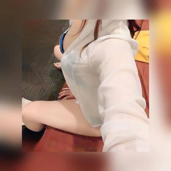 アキノ【恥じらう積極的ドМ秘書】