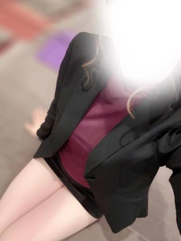 ルナ【抱きしめたくなる甘色天使】