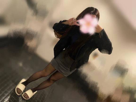 アカネ【二刀流プレイで虜に】