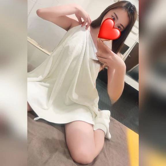 アキノ【恥じらう積極的ドМ秘書】