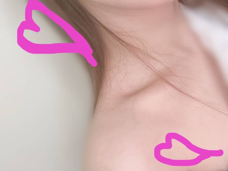 元気いっぱいのひなの相手をよろしくお願いします😘