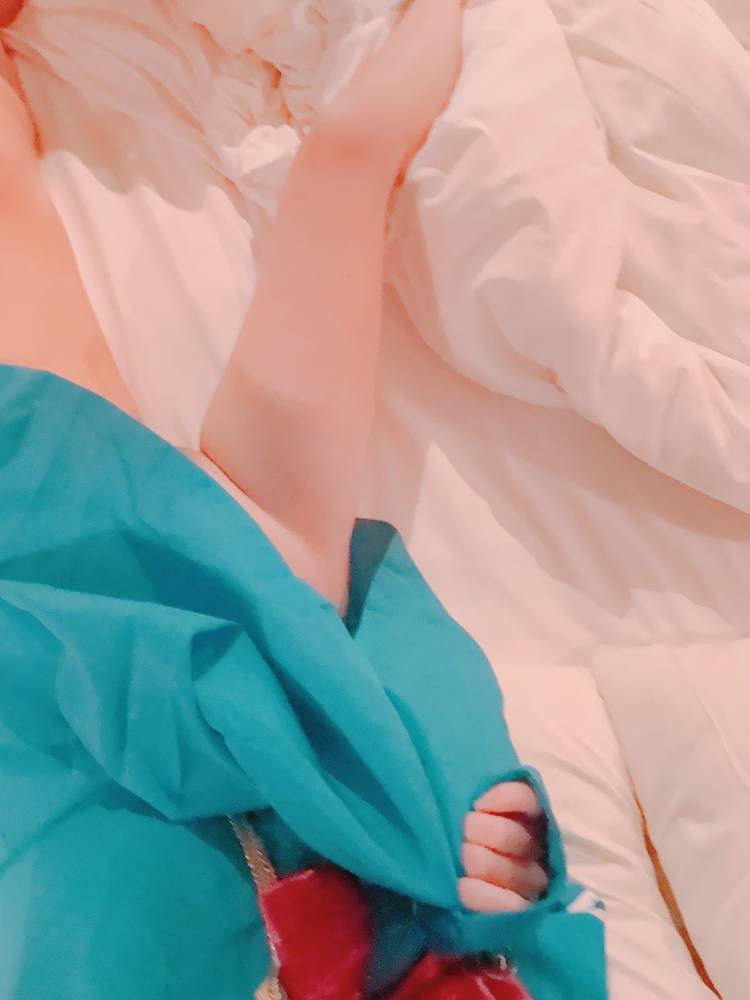 昨日と今日のお礼🙇‍♀️夜中1時までよろしくお願いします(*-(　　)ﾁｭｯ♪