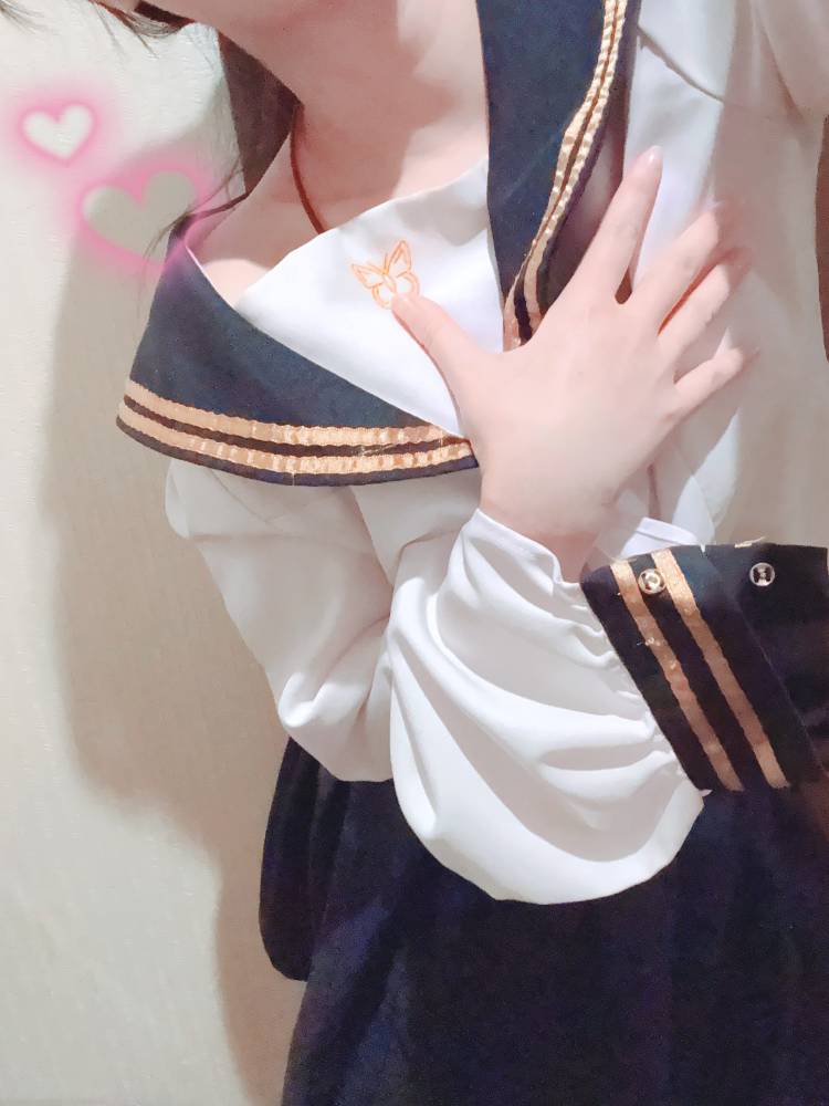 本日10時から14時までと22時半から4時までご予約お待ちしてます💕︎
