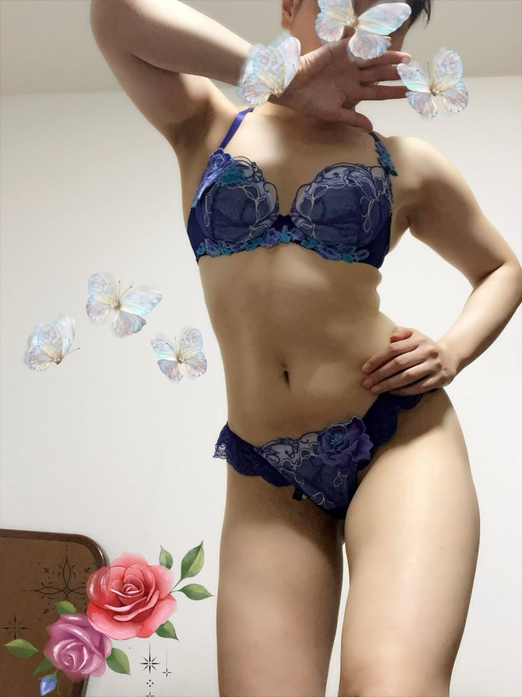 百聞は1ペロ1揉みにしかず