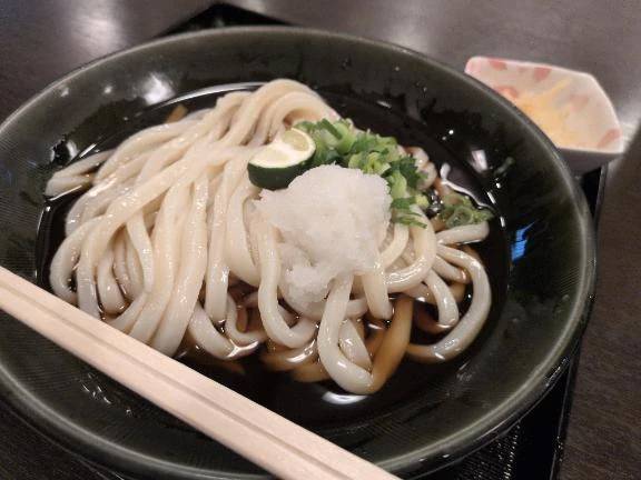 この前食べてきたうどんをぺい！w