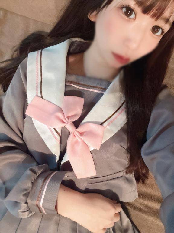 みるく【ｴﾛｶﾜ美女と秘密の時間