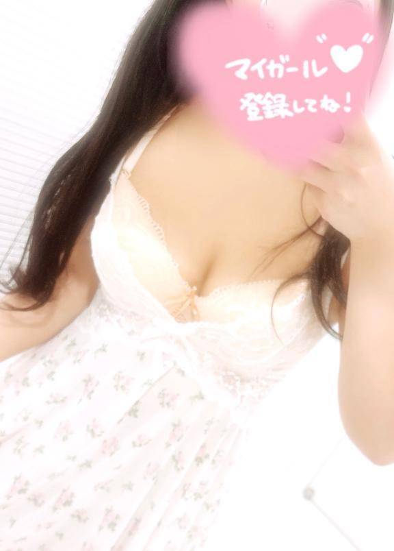 るり【見逃せない美巨乳】