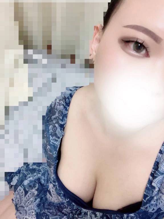 ちはる【規格外の美巨乳エロボディ！】