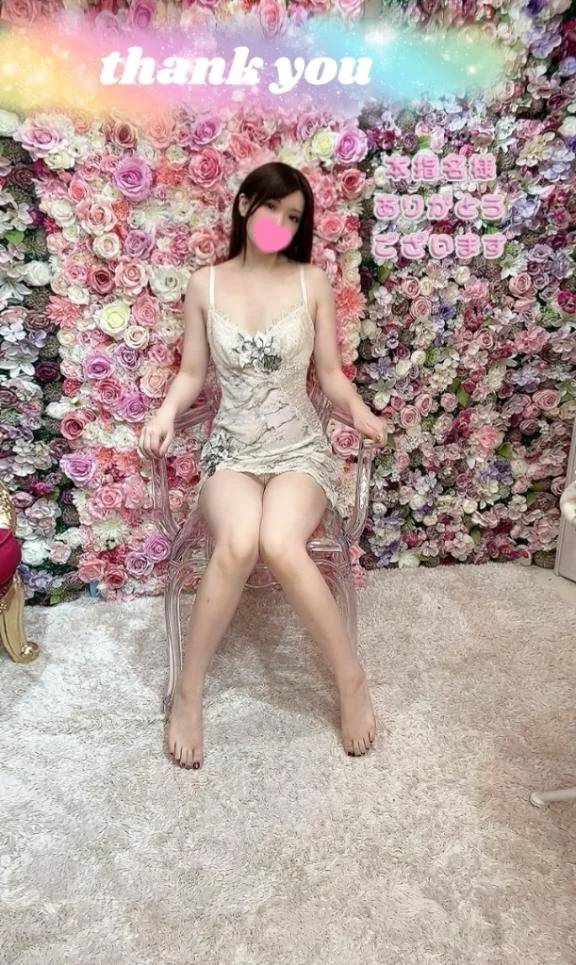 ひなみ【透明感抜群の美女】