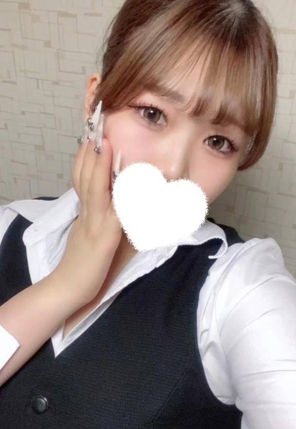 まお【男を濃厚舌技で虜にする美女♡】