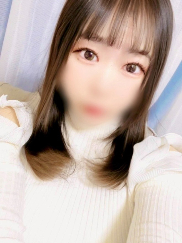みゅん【色白癒し系美女】