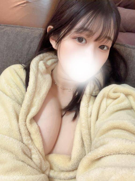 押し倒して始まる秘密のえ〇ち???
