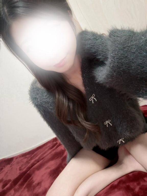 もみじ☆くびれ際立つ小悪魔