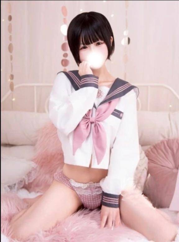 なの☆低身長の沼系彼女☆