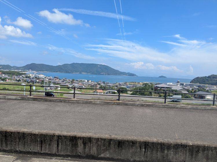【夏祭り行くなら浴衣or洋服 】