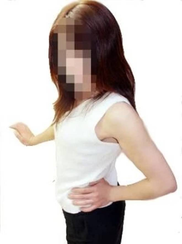 日向 42才（人妻の楽園）