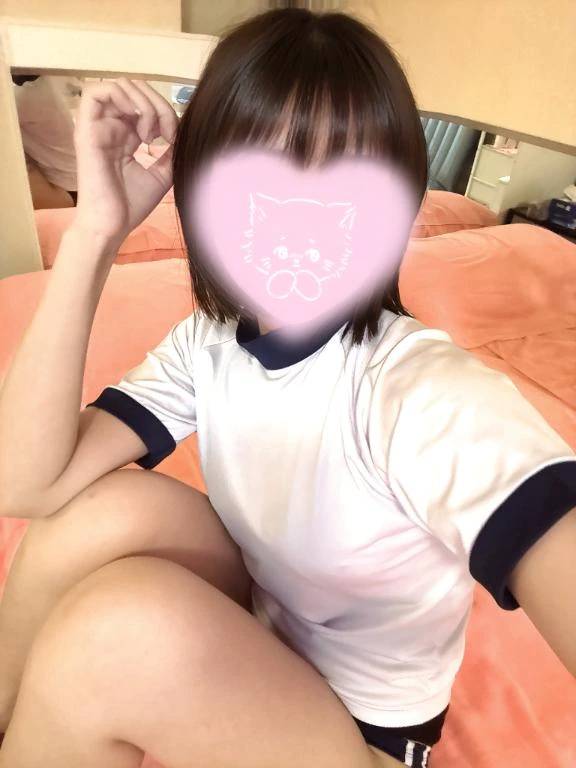 少しはみ出してる🍑