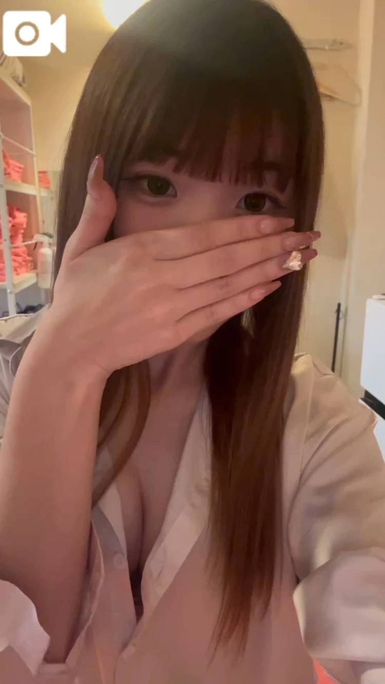 ウインク練習中(^_-)