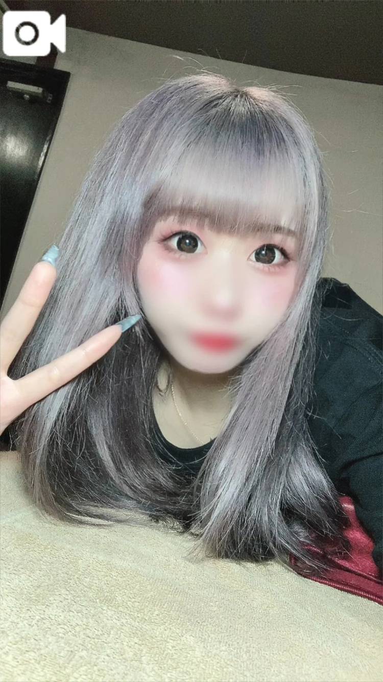 きゅぴん👀💜