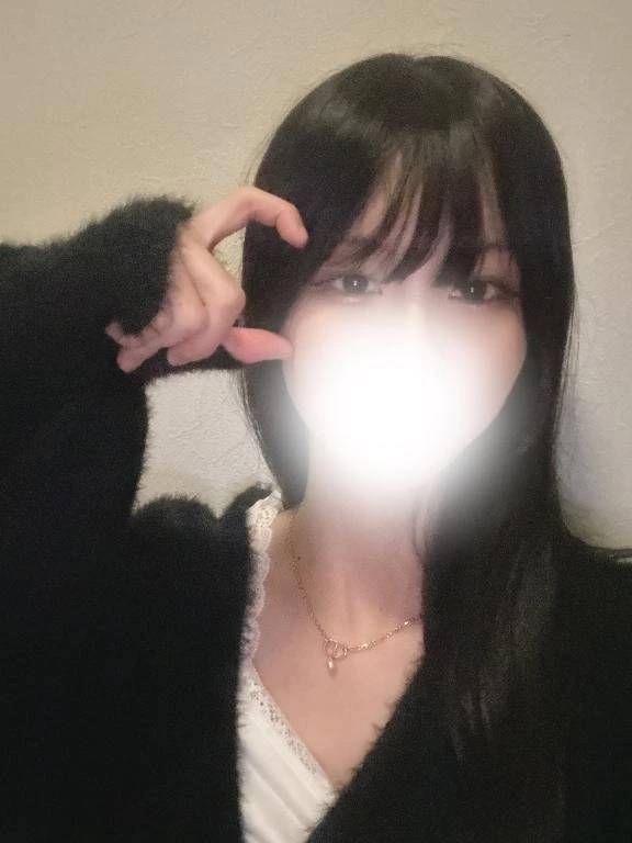 迷ってるの見てるゾෆ ̖́-‬