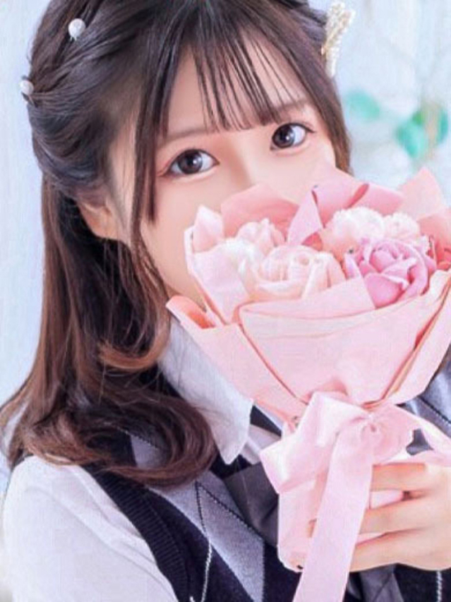 りり（タレント）