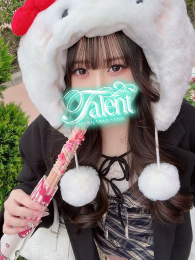 りり(タレント)