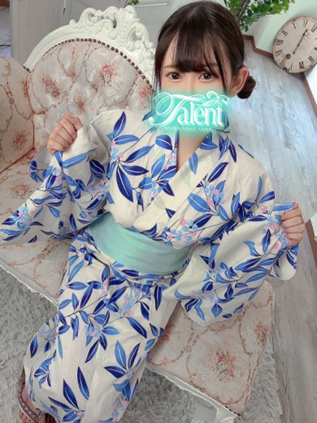 てぃな（タレント）