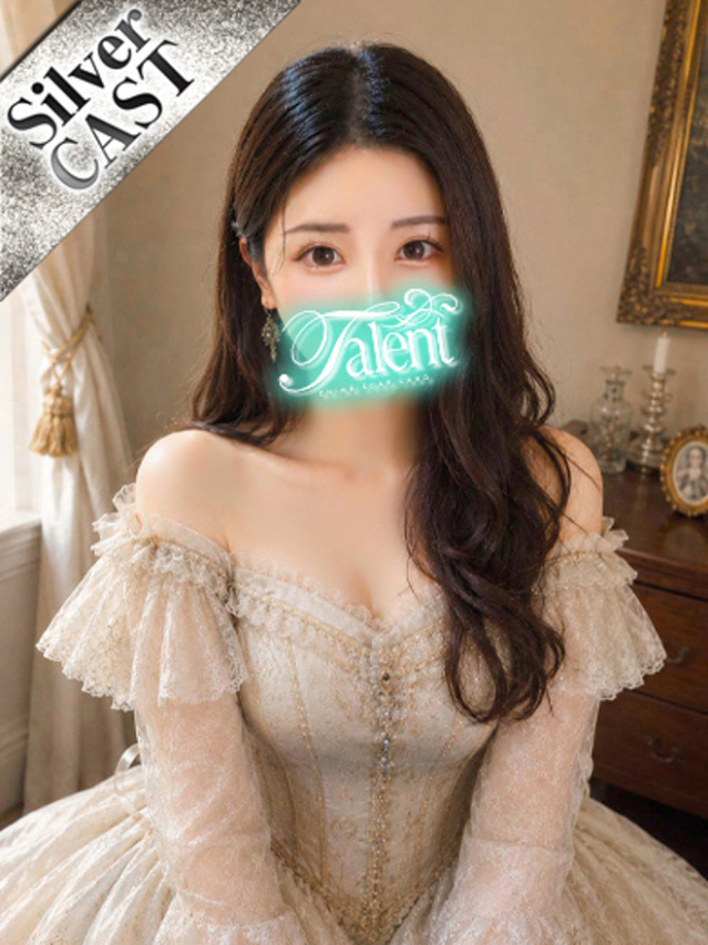 りお（タレント）