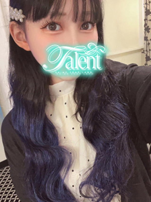 りり（タレント）