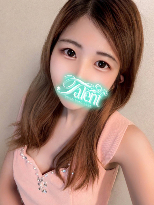 まな（タレント）
