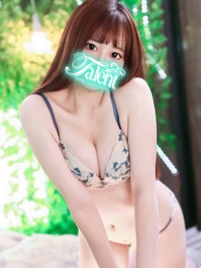 りず（タレント）