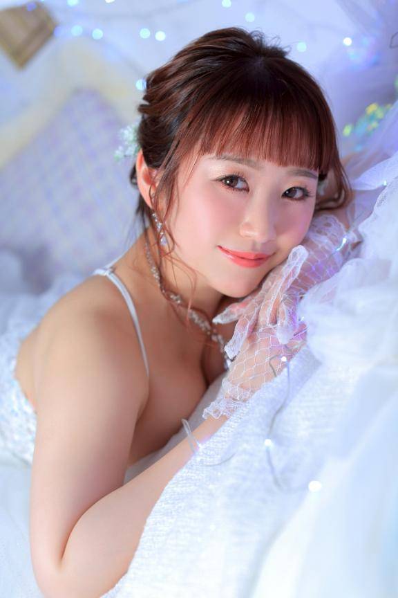 見つめあって??