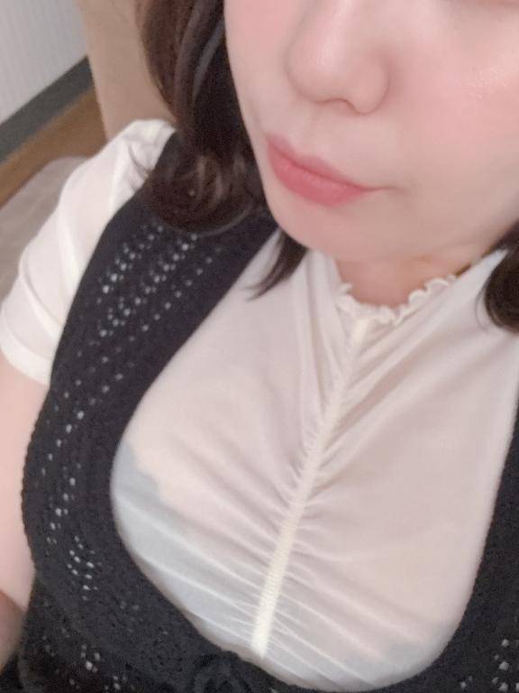 すけすけ(´???`)