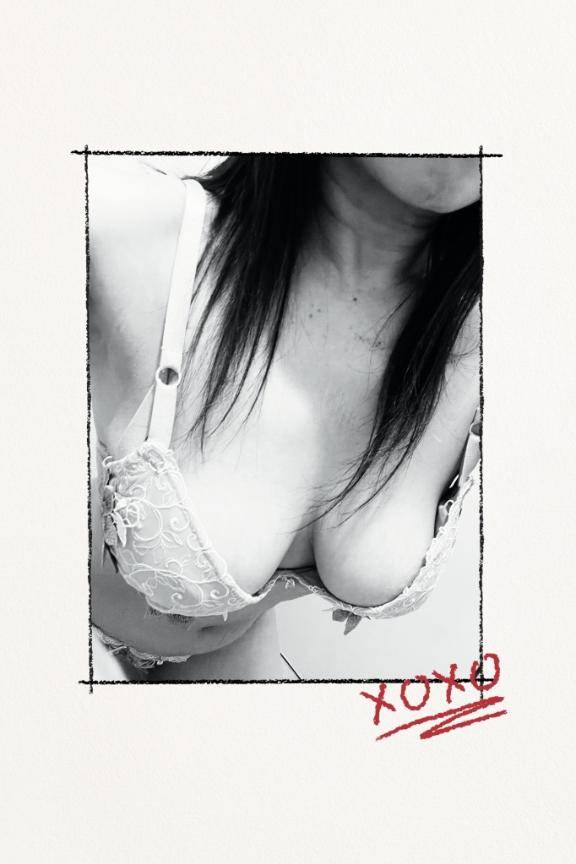 白石すみれ【WOMAN】