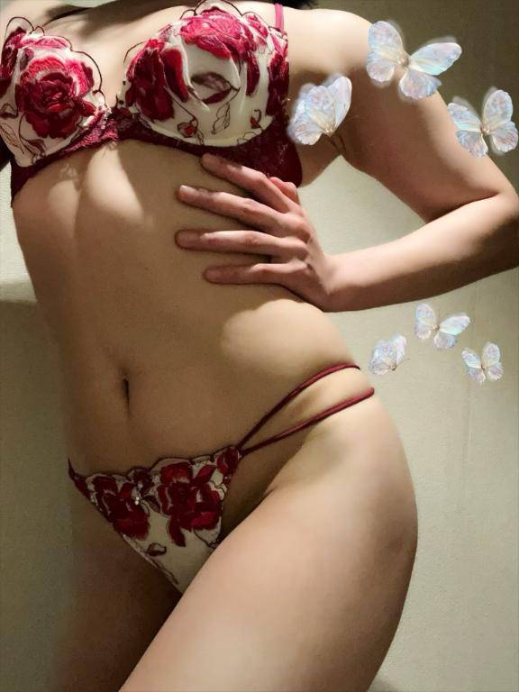 佐藤みやび【WOMAN】