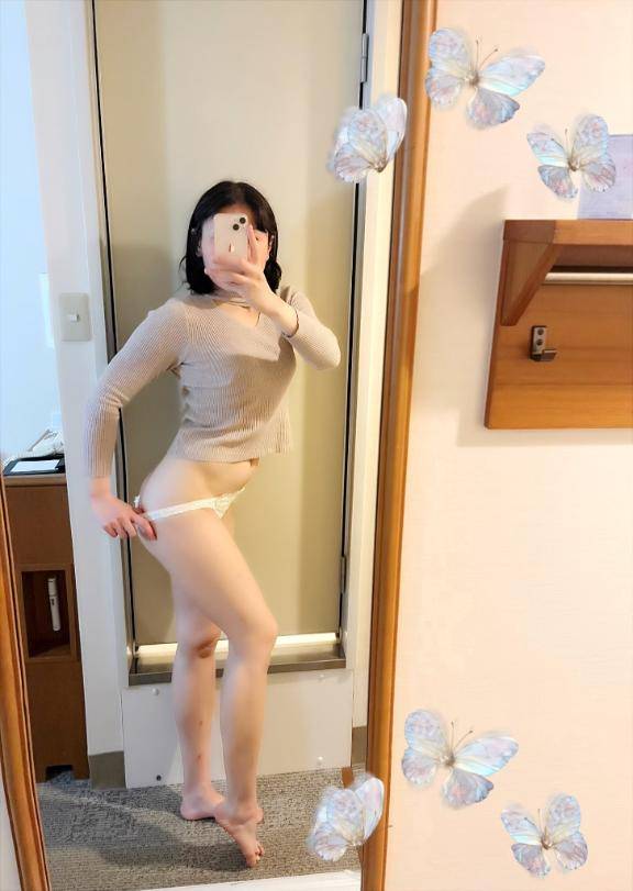 佐藤みやび【WOMAN】