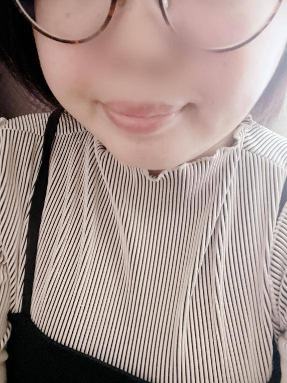 実は眼鏡っ娘ですの笑