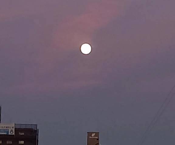 中秋の名月。