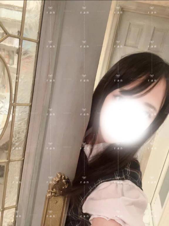 ひょこっ