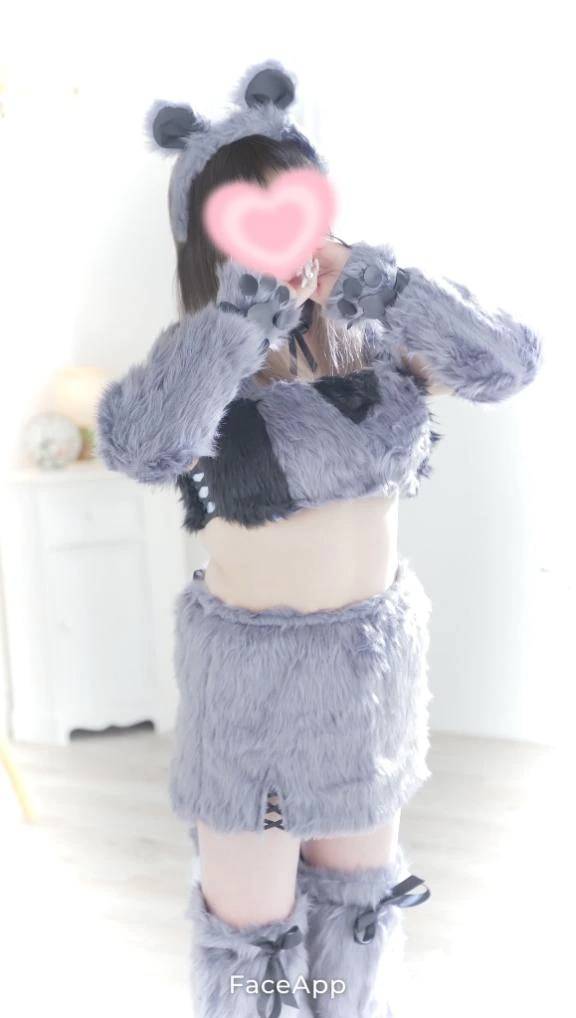 |ू•ω•)ﾁﾗｯ