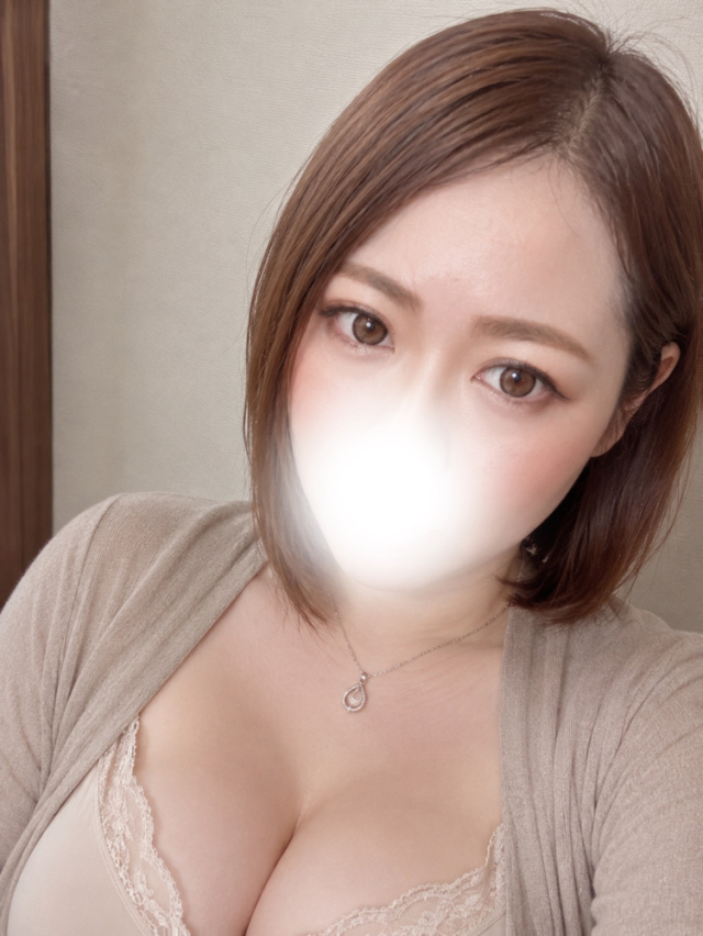 ひより⭐︎迫力満点のHカップ巨乳♡（妻味喰い〜忘れられない、若妻・人妻の味〜）