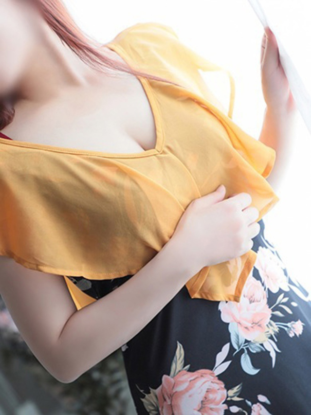 胡蝶 らん（妻の友人）