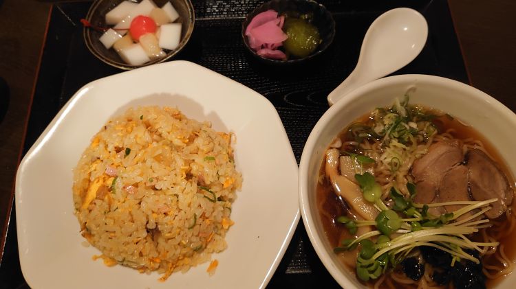 町中華