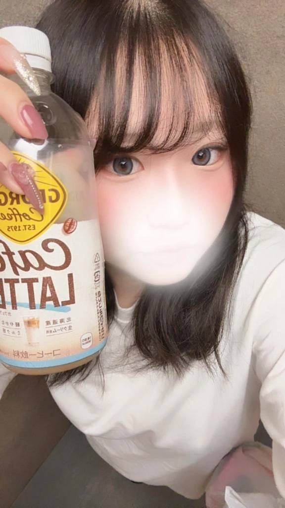 朝のルーティンはカフェラテとえっちな妄想...🫣