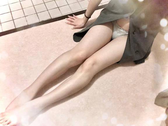 エロい子好きな人？🙋‍♂️