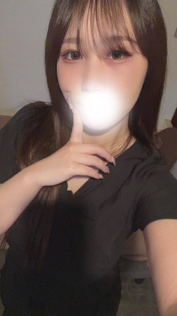 何色がいいかな💅