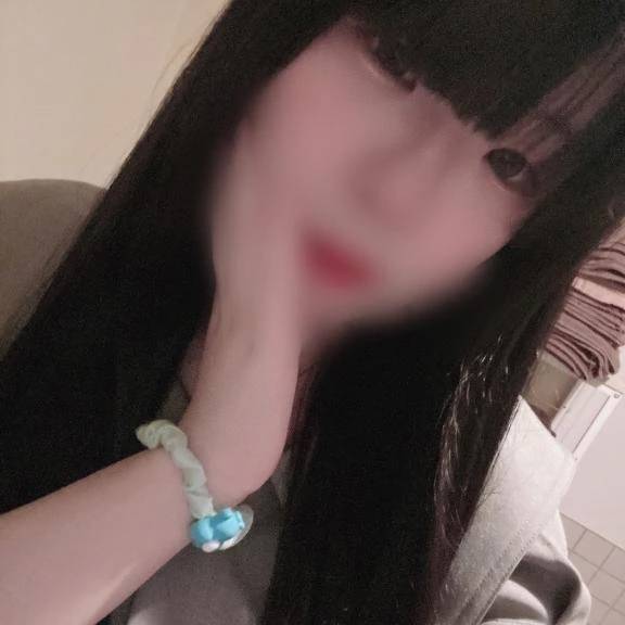 天気悪いことも忘れていちゃいちゃシよ🐶❣️