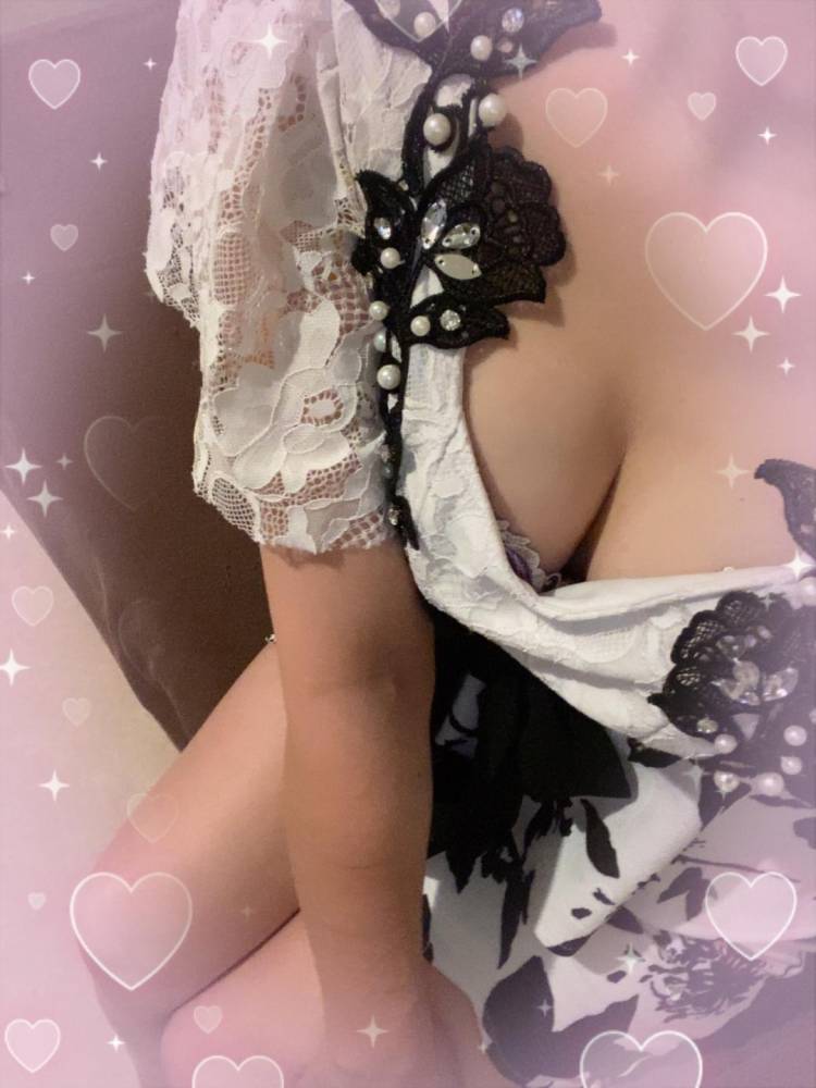 可愛いドレスと綺麗なおっ💜い