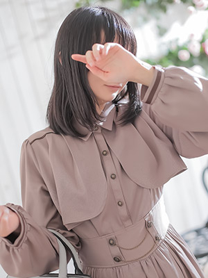 ひな（奥様メモリアル　～美人妻たち～）